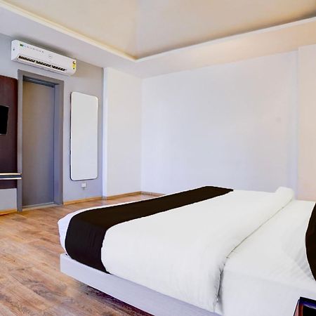 Super Townhouse Bombay Exhibition Centre Goregaon Экстерьер фото