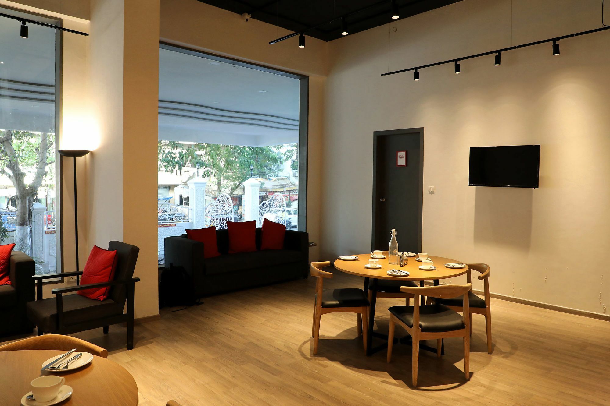 Super Townhouse Bombay Exhibition Centre Goregaon Экстерьер фото