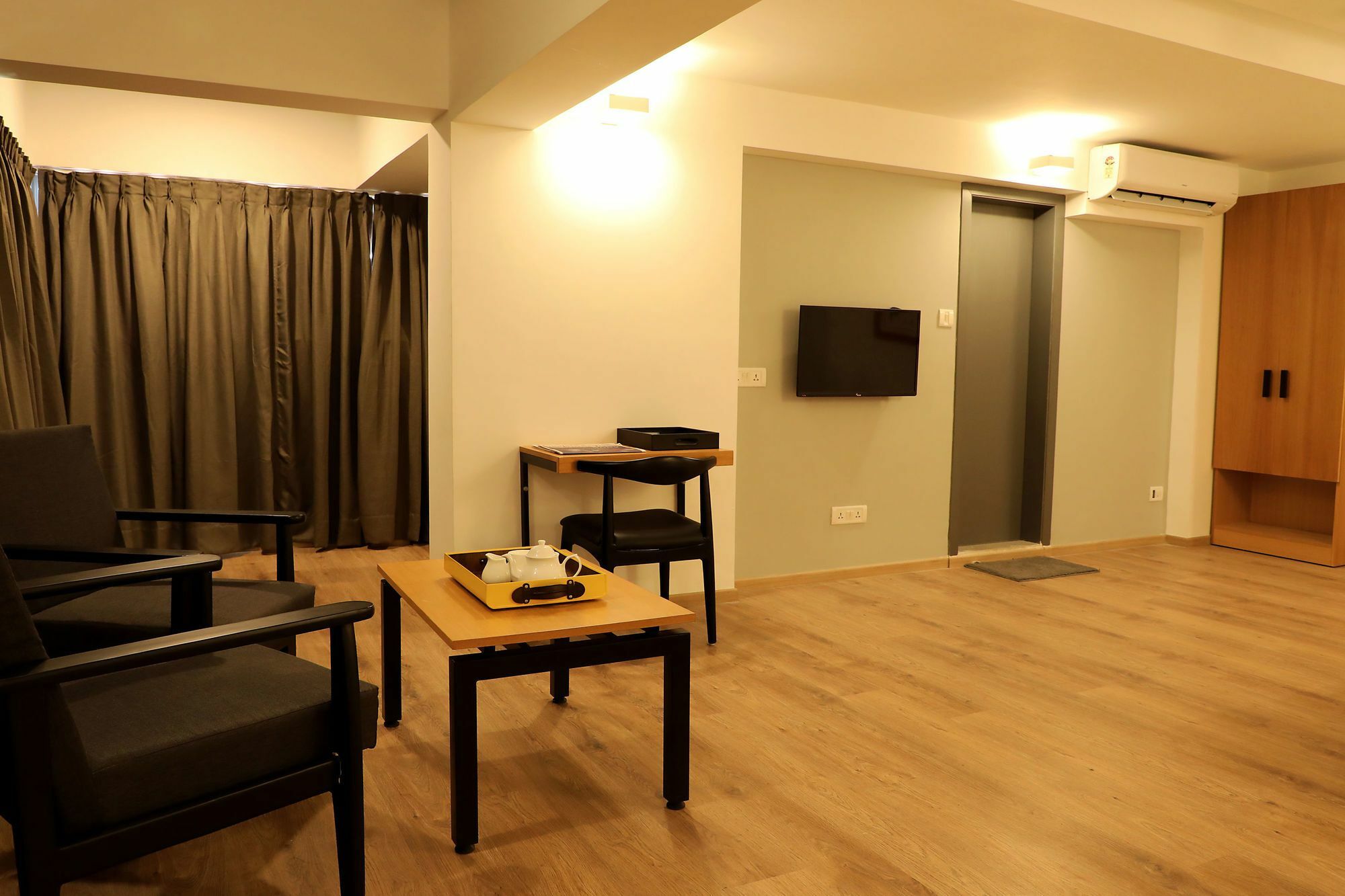 Super Townhouse Bombay Exhibition Centre Goregaon Экстерьер фото