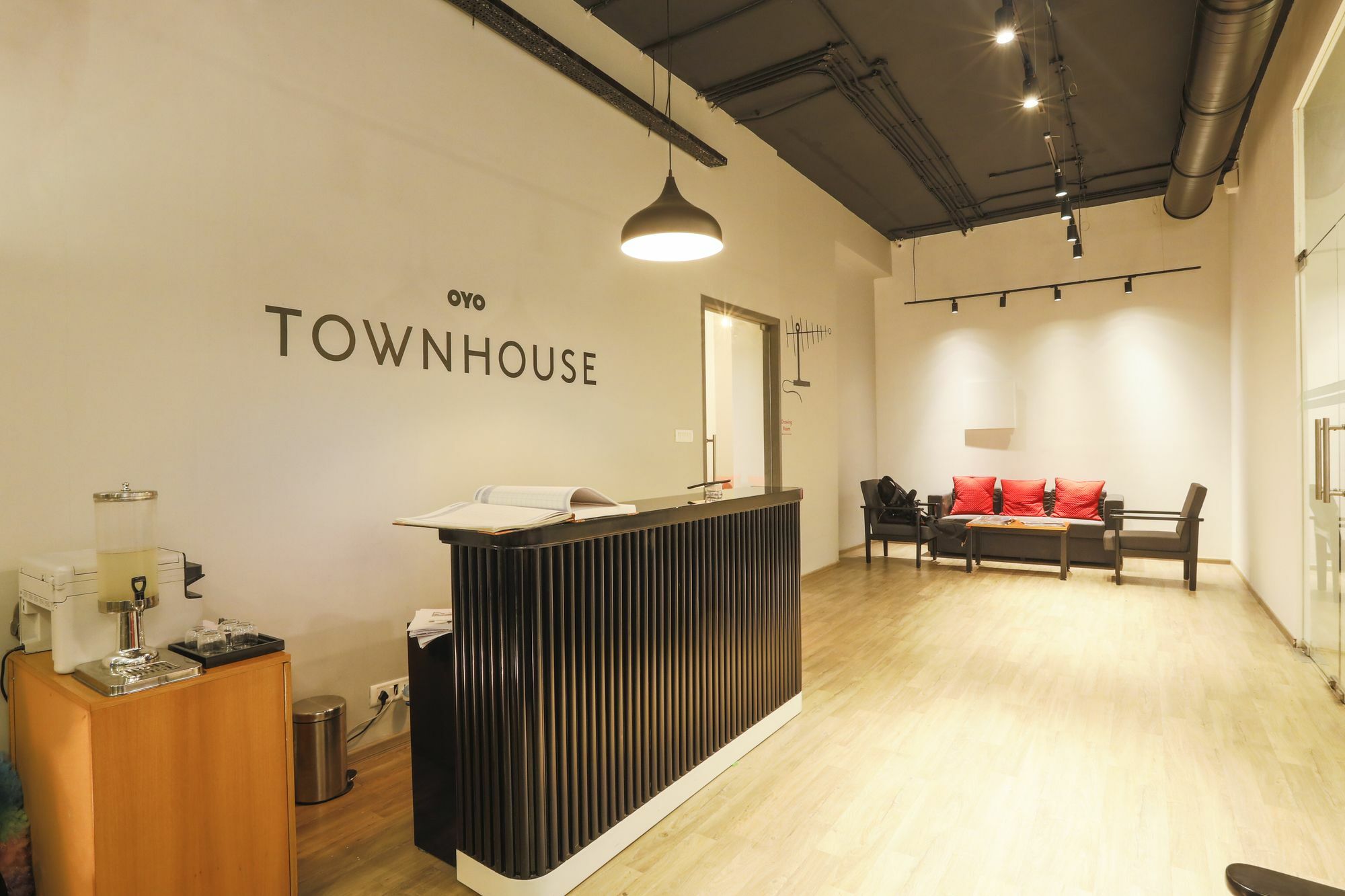 Super Townhouse Bombay Exhibition Centre Goregaon Экстерьер фото