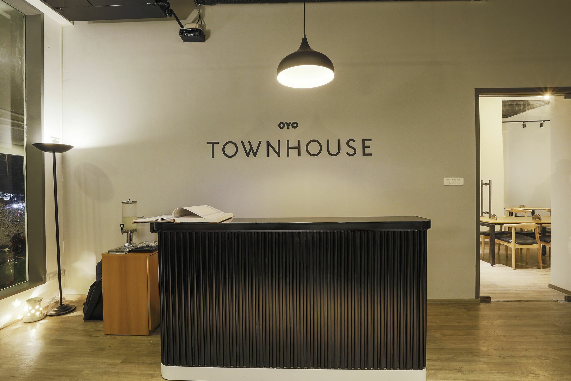 Super Townhouse Bombay Exhibition Centre Goregaon Экстерьер фото
